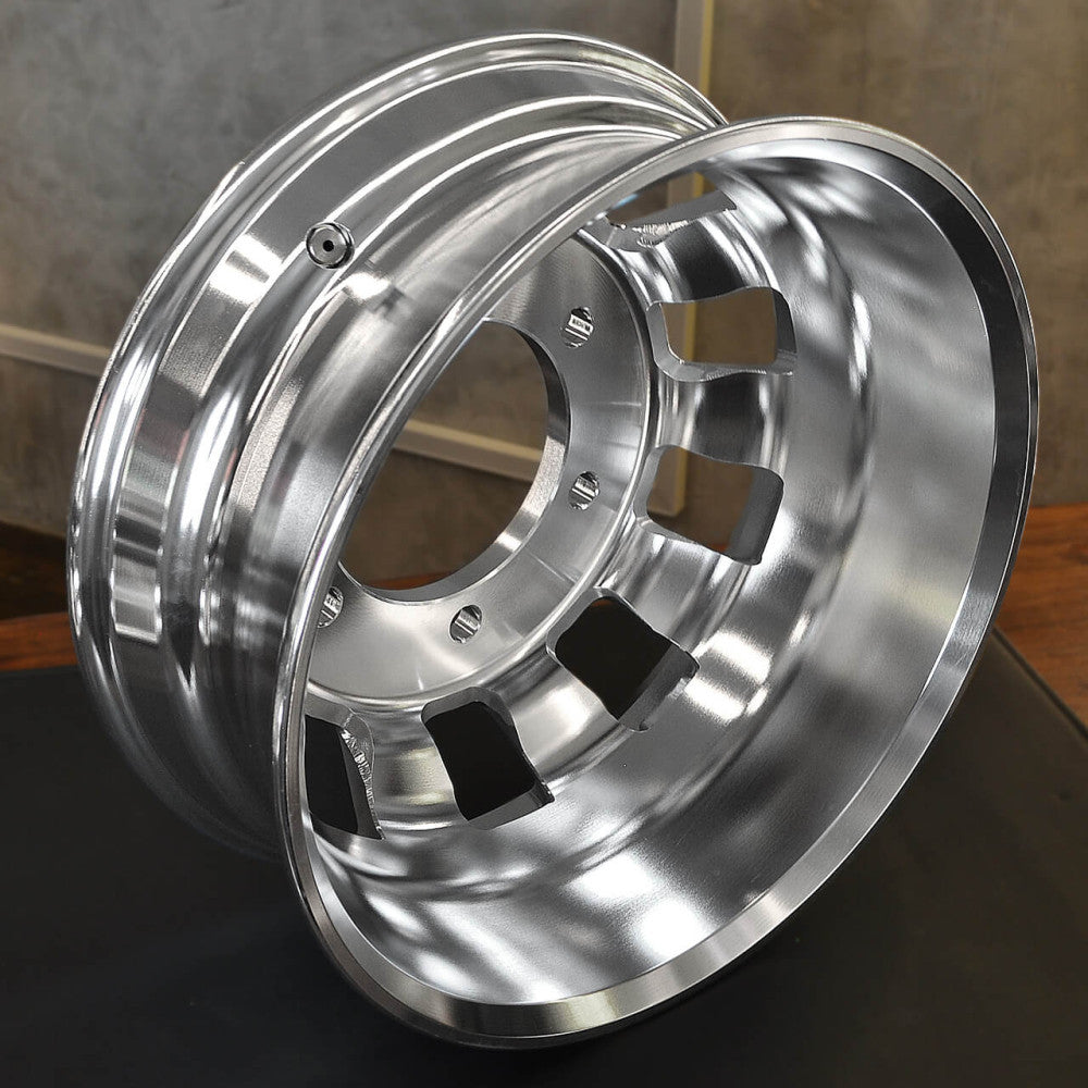 Roda de Alumínio 17,5 x 6 Speedline Caminhão 3/4 VUC
